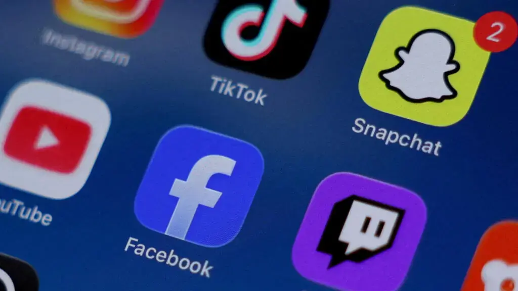 France Considers Social Media Ban for Young Teens