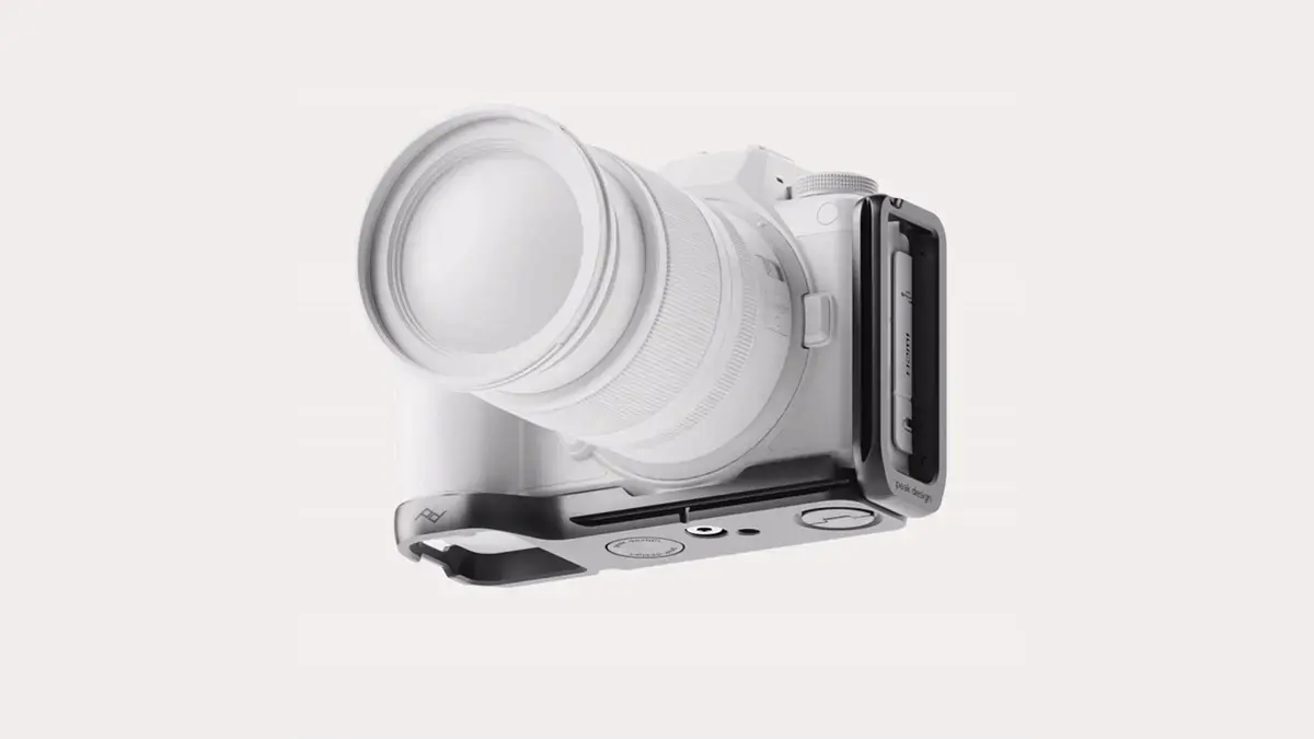 Peak Design Unveils Field Bracket with Integrated Finder Tag
