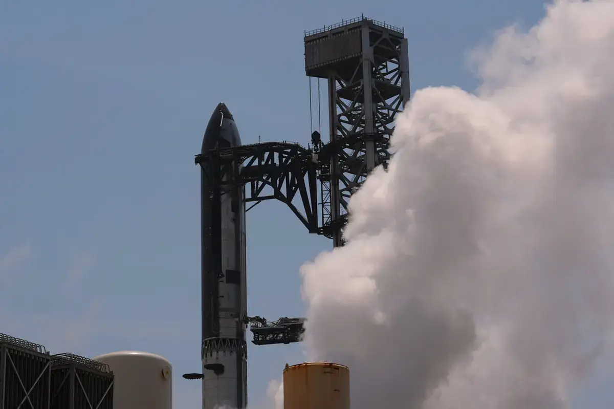 SpaceX Eyes Record-Breaking IPO