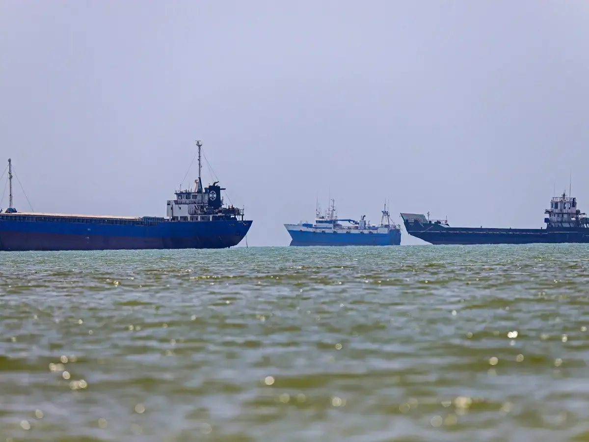 UN Evacuates Stranded Sailors from Strait of Hormuz