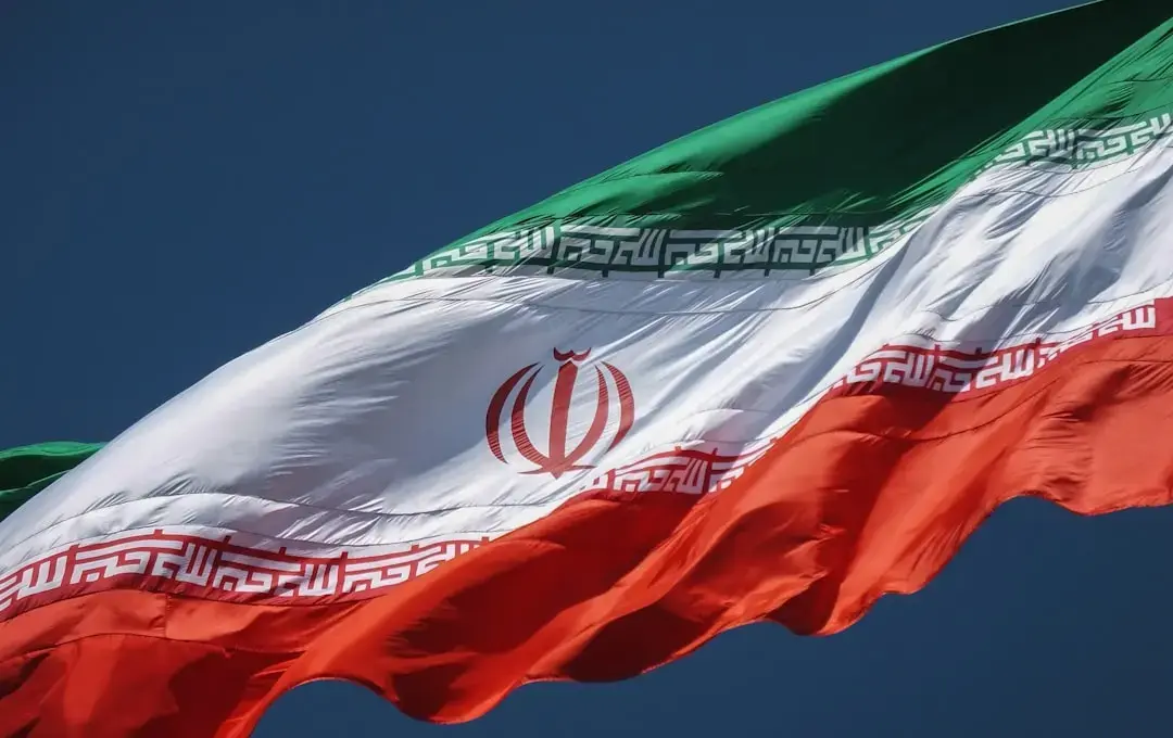 US Strikes Kill One, Cause Blackouts in Iran
