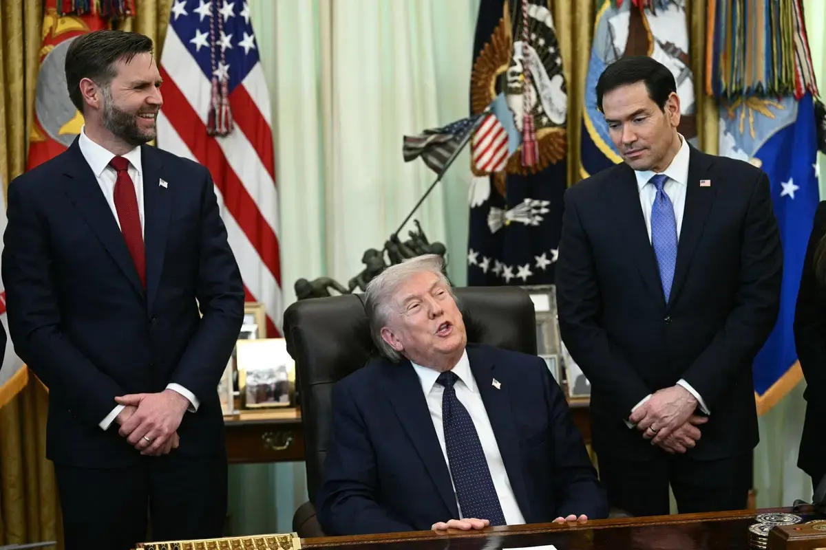 Vance and Rubio Diverge on Iran Policy as 2028 Contenders