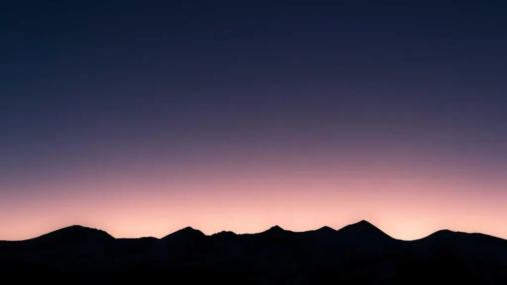 Australia to Detain Tourists Who Overstay Visas Amid Crackdown