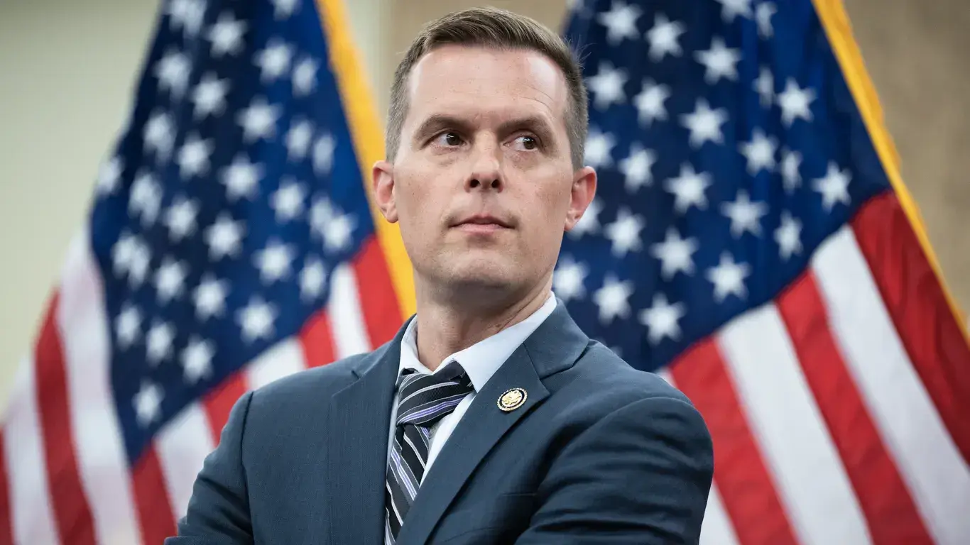 House Democrats React With Surprise to Golden’s Endorsement Choice